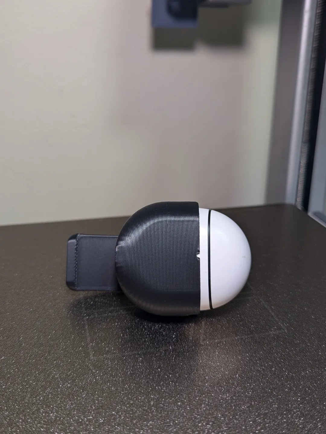 Pixel Buds Pro Belt Clip / Phone Stand, photo 2 of 4 - Pixel Buds Pro Belt Clip / Phone Stand Hobby & DIY