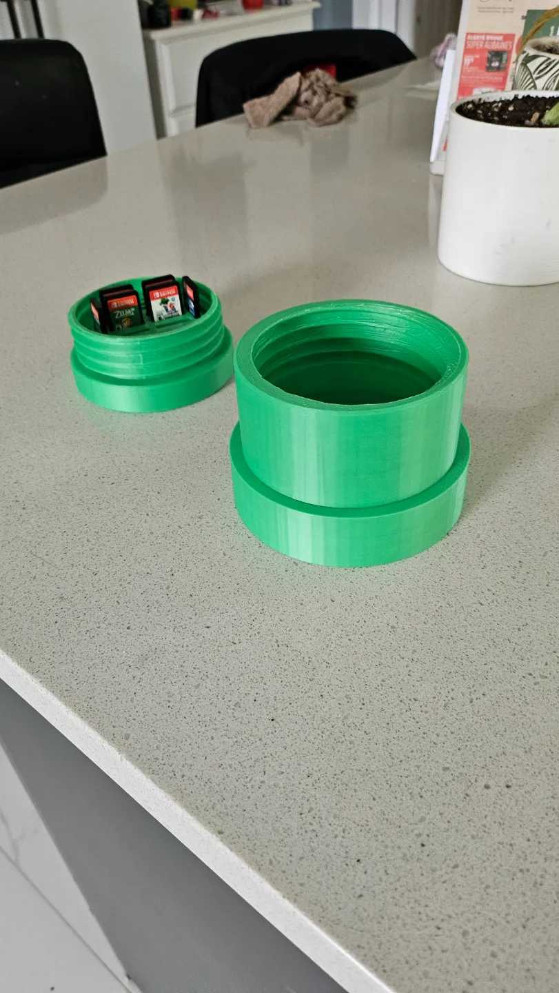 Super Mario Green Tube Nintendo switch storage x20, photo 4 of 4 - Super Mario Green Tube Nintendo switch storage x20 Gaming Accessories