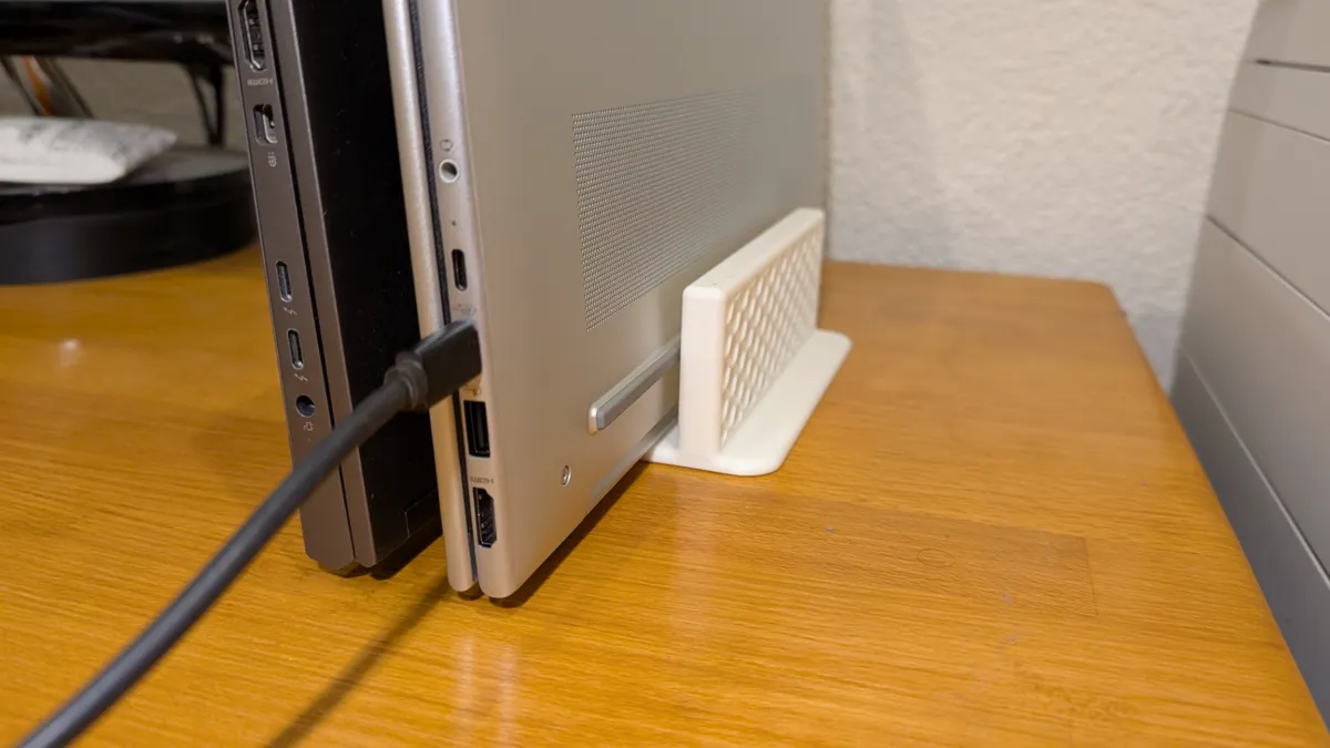 Dual Laptop Stand Vertical Hexagon, photo 3 of 4 - Dual Laptop Stand Vertical Hexagon Household