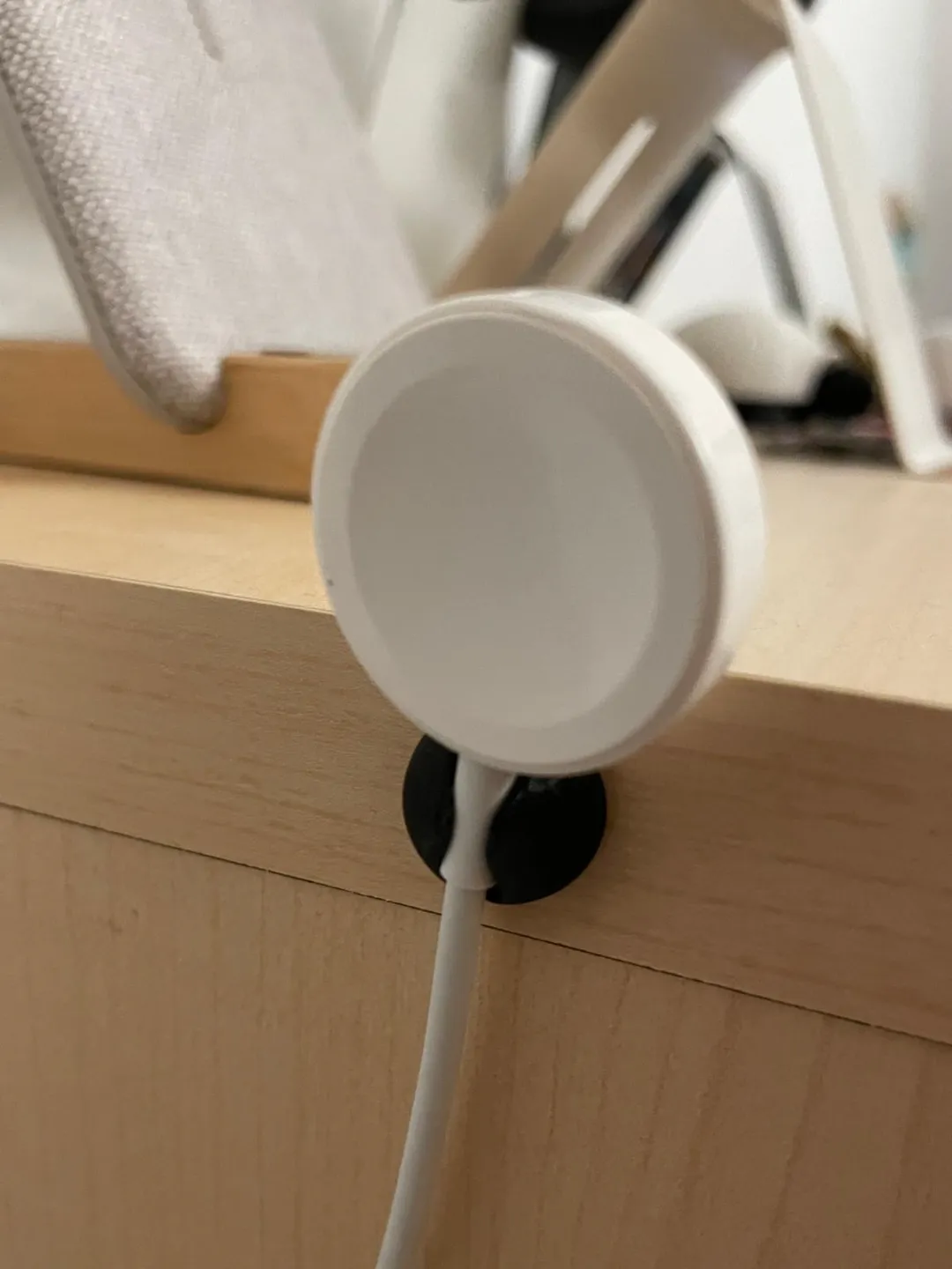 Cable holder, photo 3 of 4 - Cable holder Mobile & Device Accessories