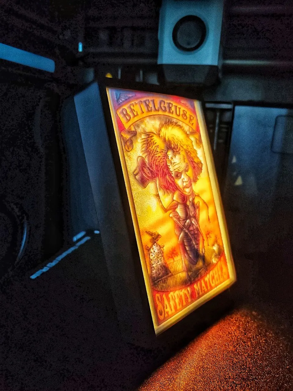 Betelgeuse lithophane color, photo 3 of 4 - Betelgeuse lithophane color Generative Art