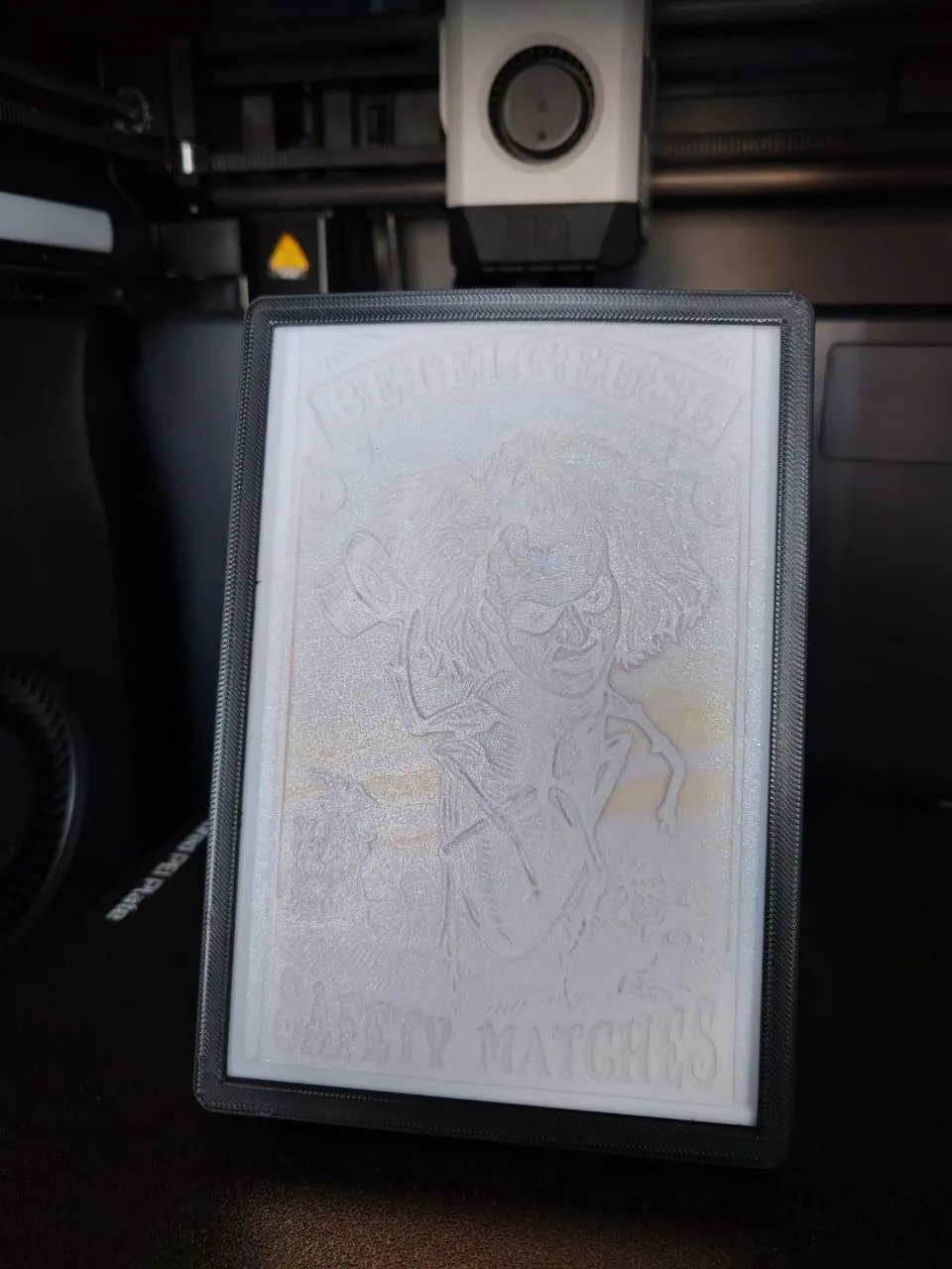 Betelgeuse lithophane color, photo 4 of 4 - Betelgeuse lithophane color Generative Art