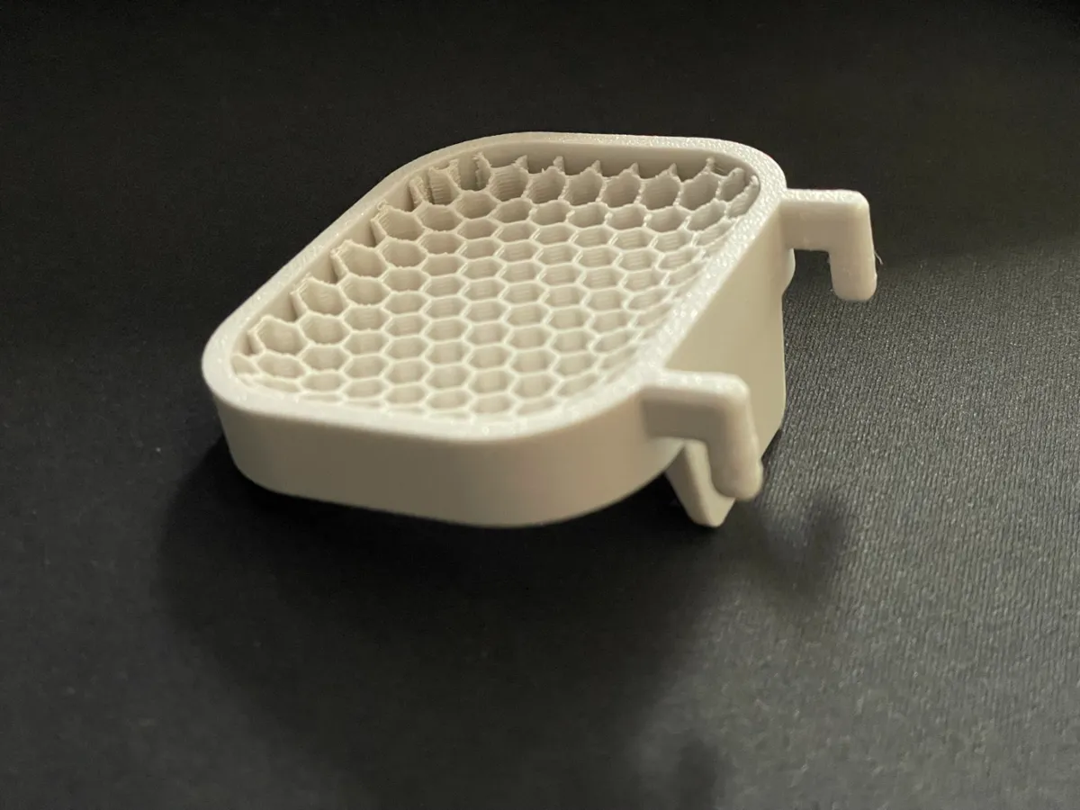 Skadis AirPods Pro Tray, photo 3 of 4 - Skadis AirPods Pro Tray Tools