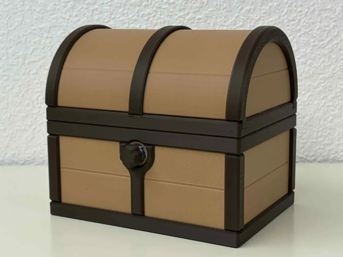 Self-Locking Chest