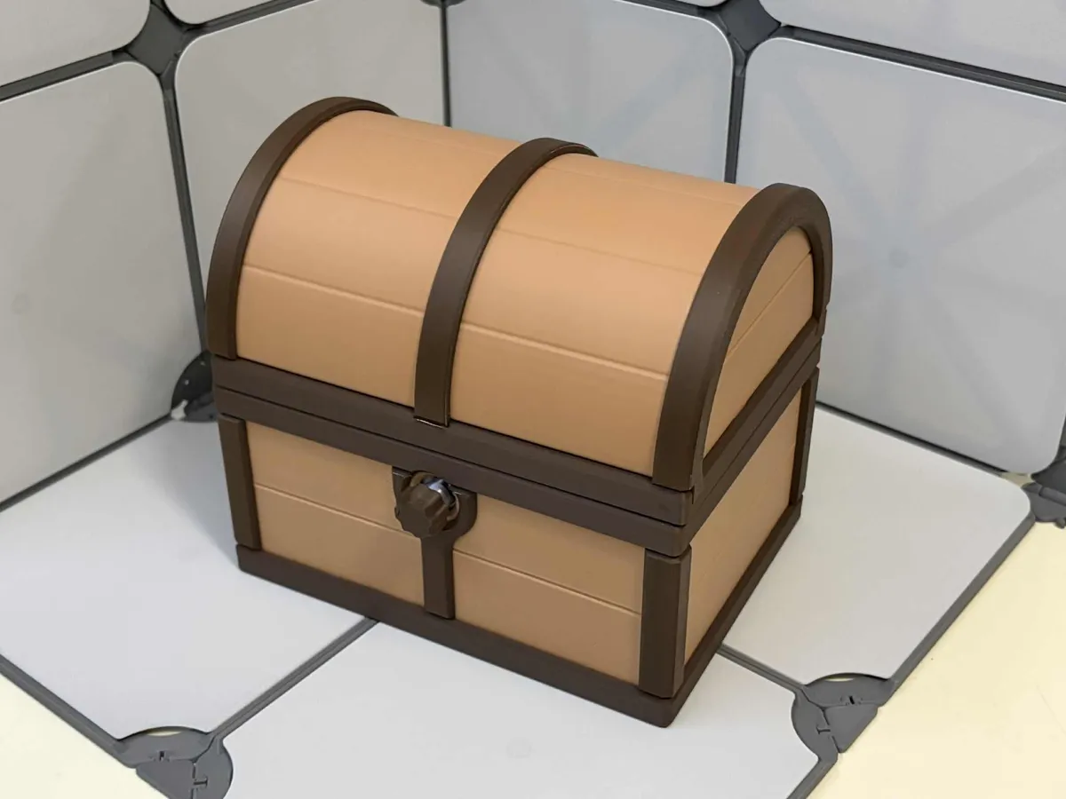 Self-Locking Chest, photo 3 of 4 - Self-Locking Chest Storage & Organisation