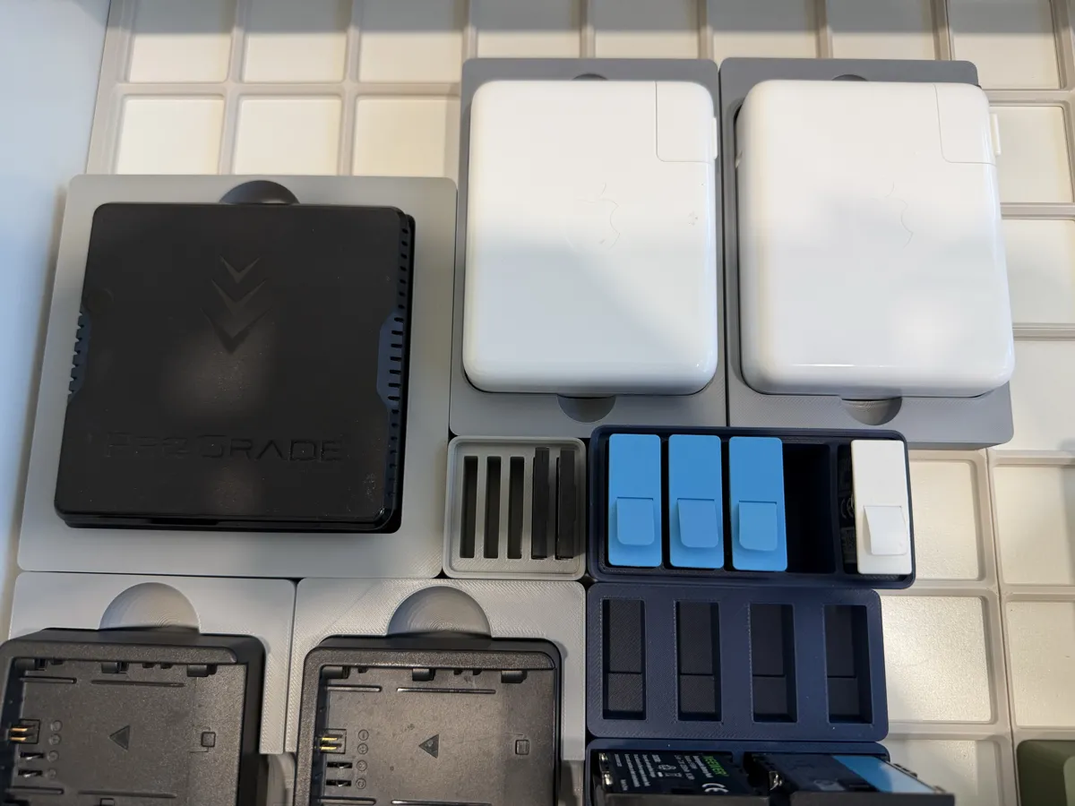 Gridfinity 2x3 MacBook Pro 140W Charger Holder, photo 2 of 2 - Gridfinity 2x3 MacBook Pro 140W Charger Holder Household