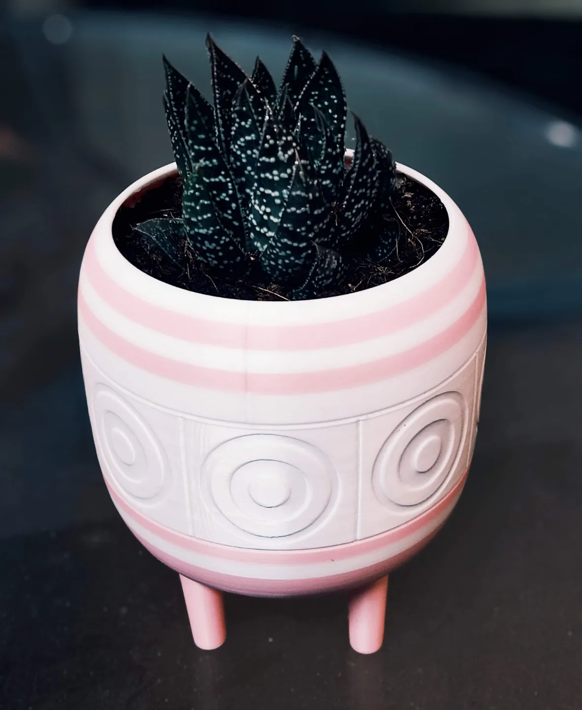 Retro Planter, photo 2 of 3 - Retro Planter Garden & Outdoor