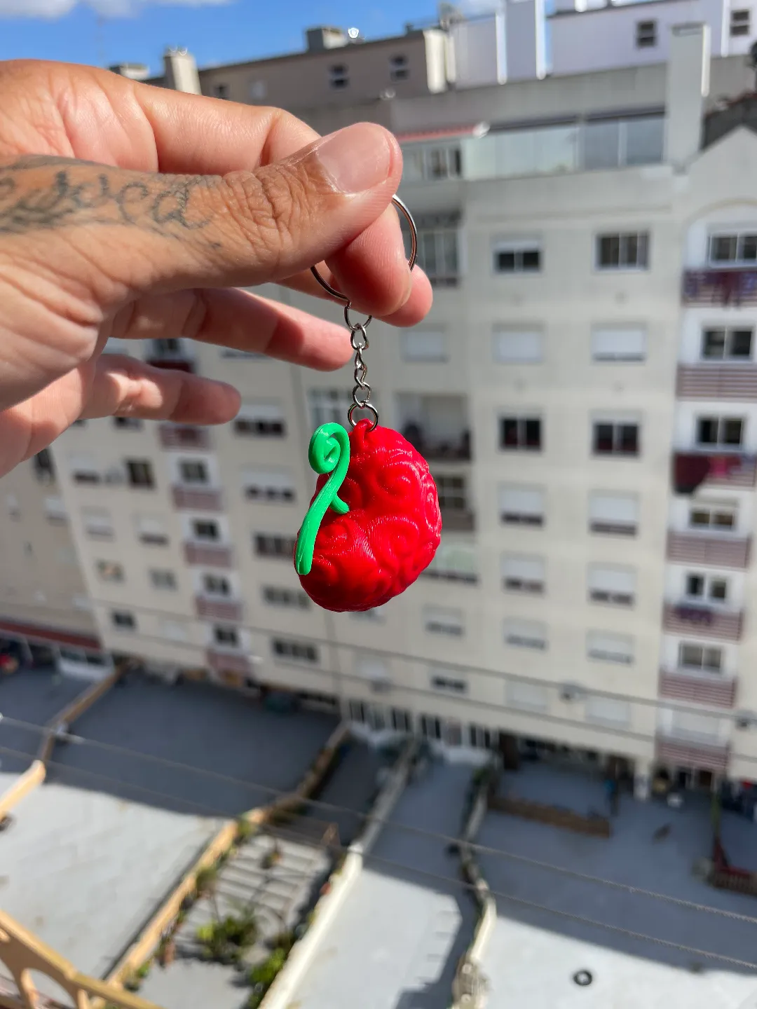 Ope ope no mi - Keychain, photo 2 of 3 - Ope ope no mi - Keychain Generative Art