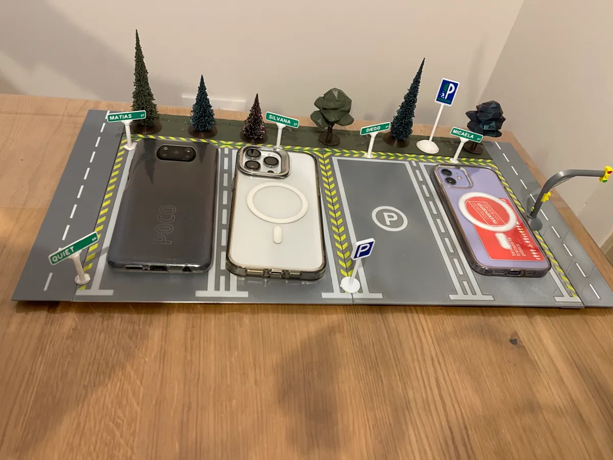 Phone Parking, photo 2 of 3 - Phone Parking Tools