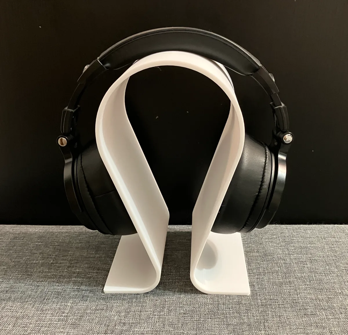 Headphone simple stand holder, photo 4 of 4 - Headphone simple stand holder Hobby & DIY