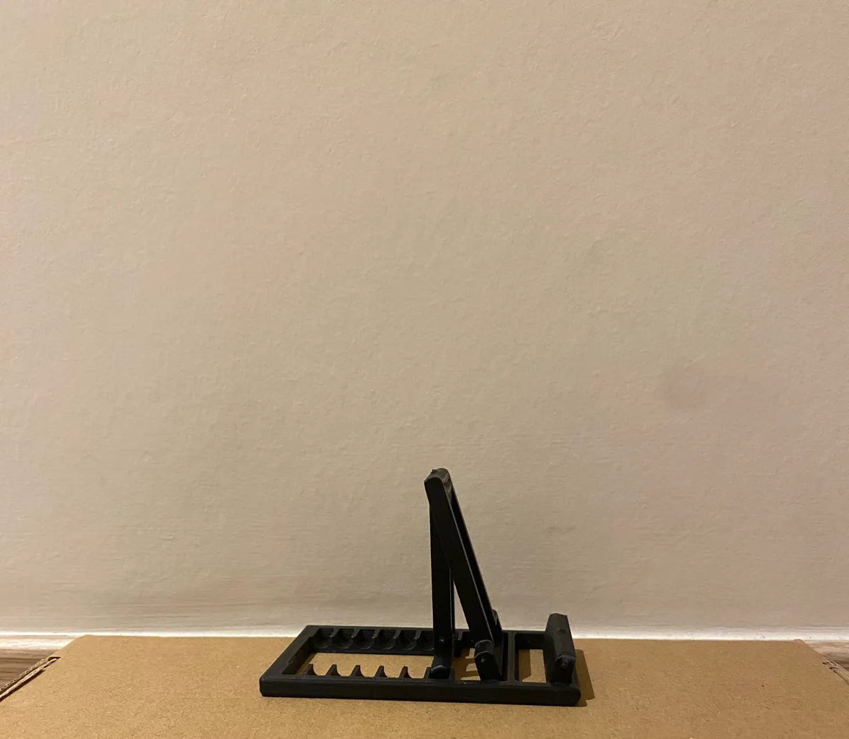 phone stand, photo 3 of 4 - phone stand Tools