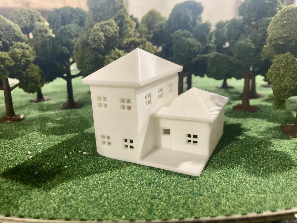 N scale (1:160) 2 story house