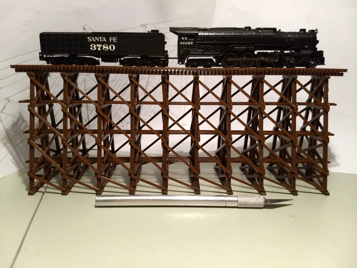 N Scale Train Trestle Display