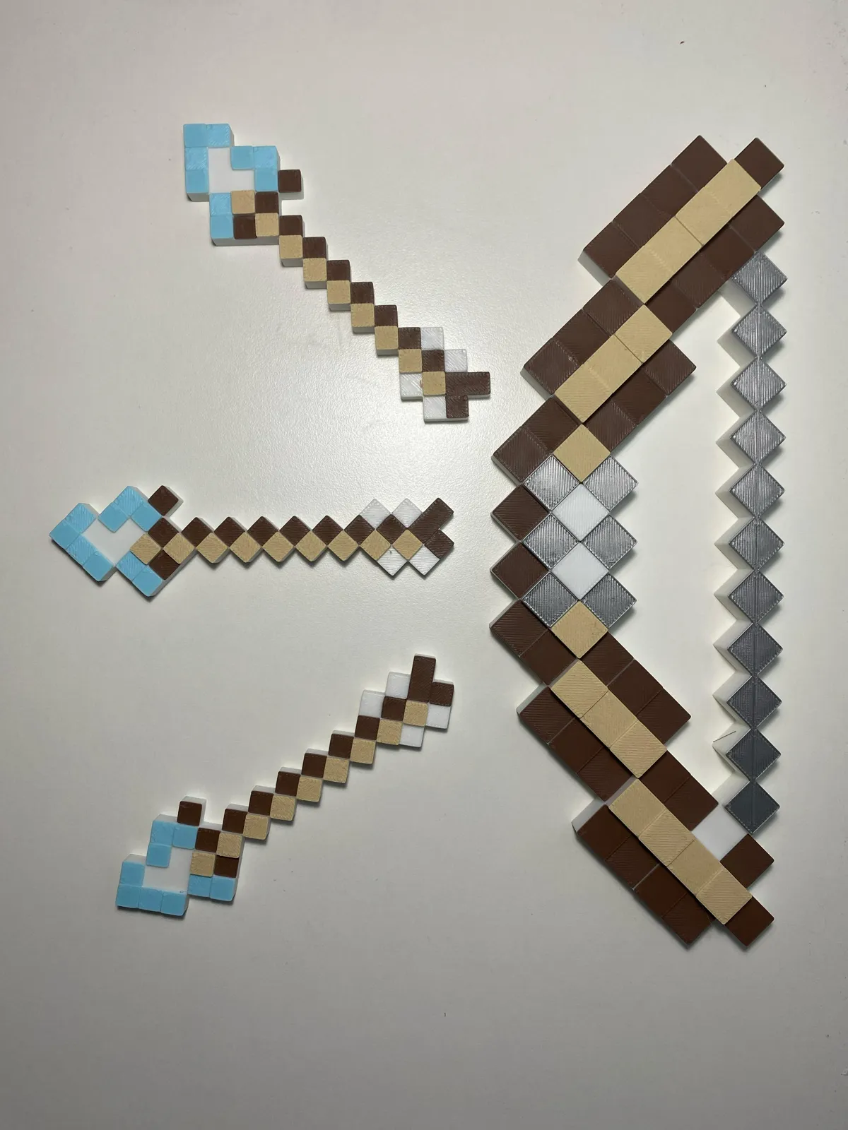 Minecraft Bow with Arrows, photo 4 of 4 - Minecraft Bow with Arrows Figurines & Collectibles