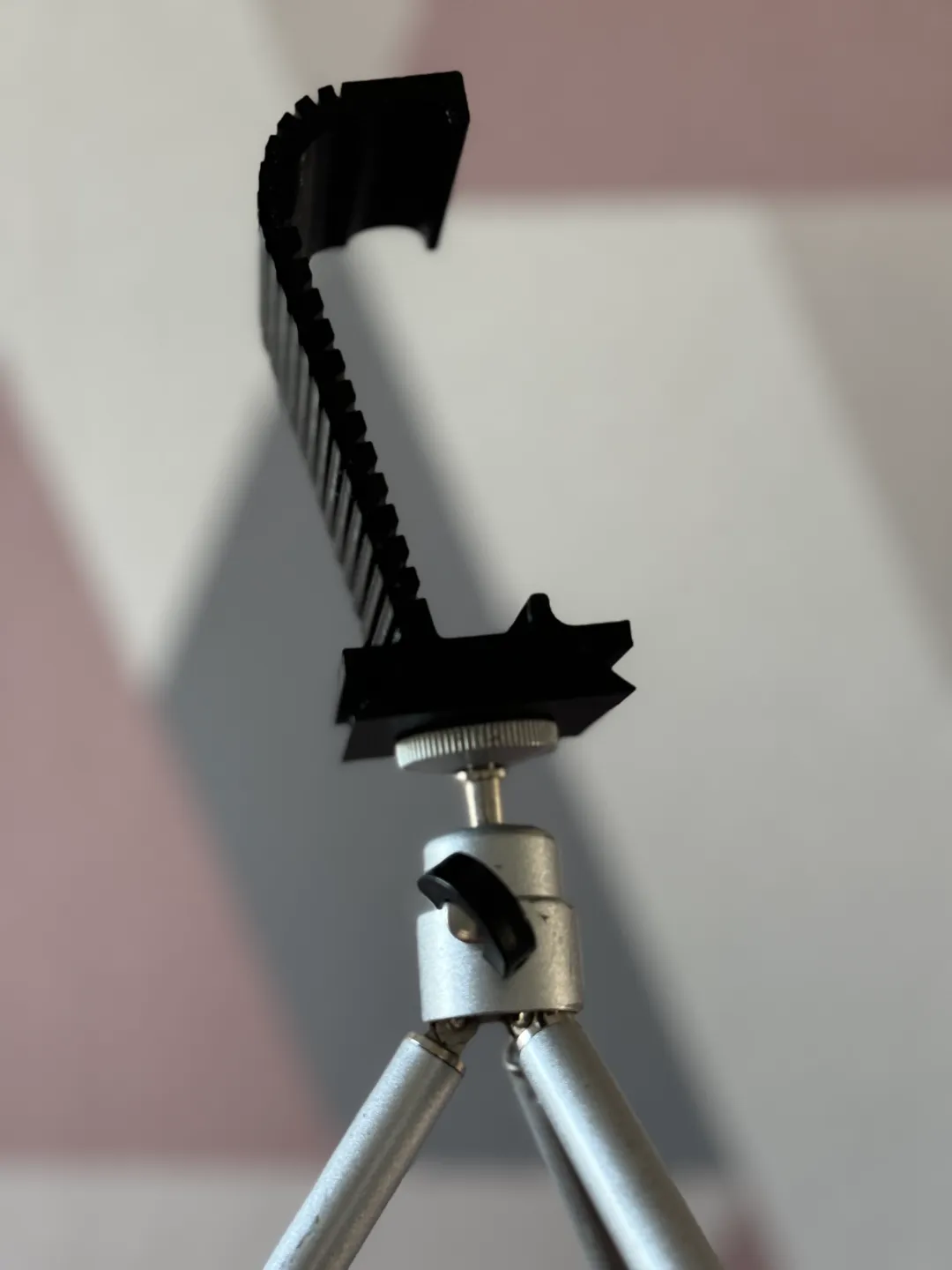 Smartphone Tripod Adapter Mount, photo 4 of 4 - Smartphone Tripod Adapter Mount Hobby & DIY