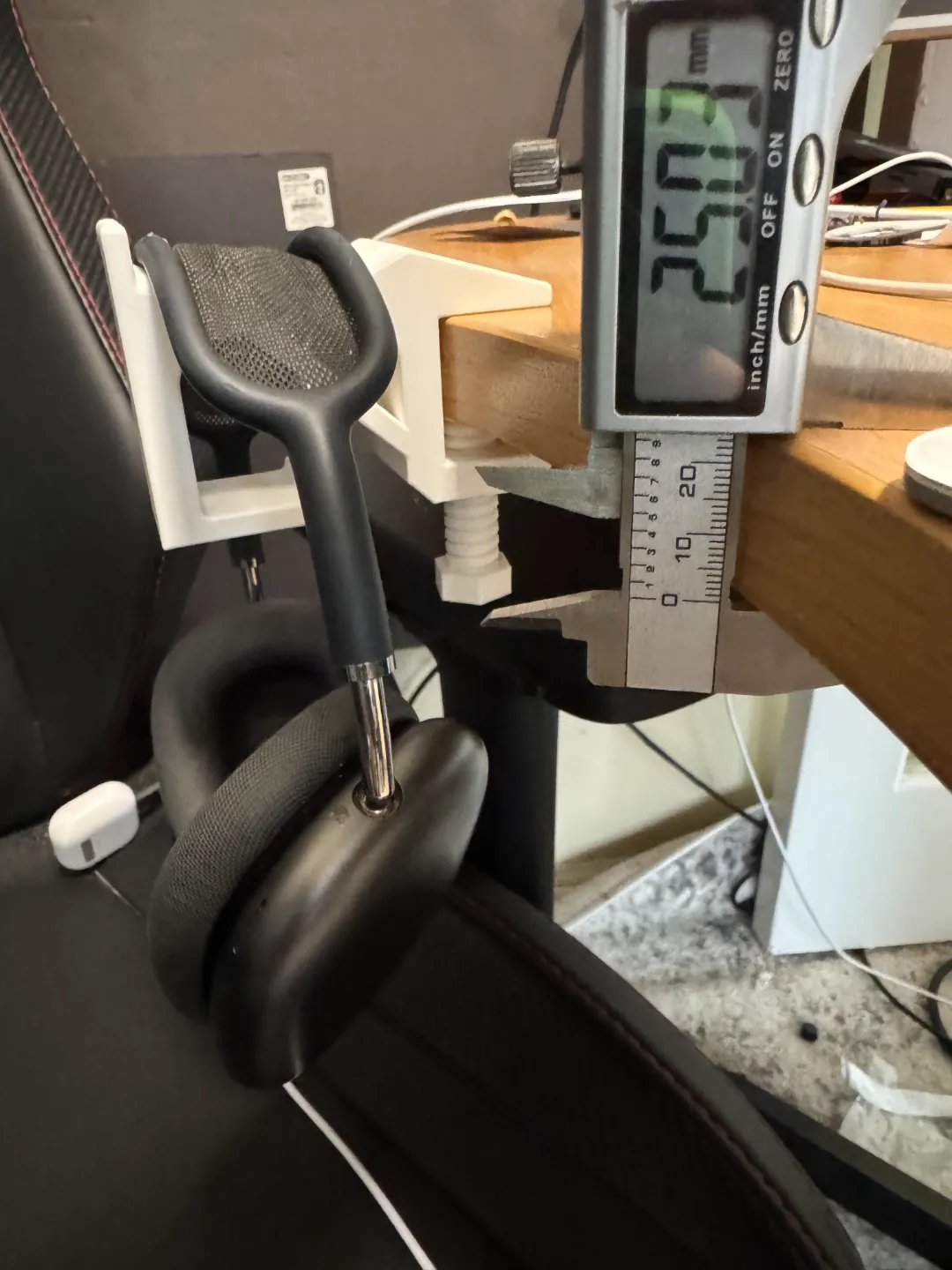 Headphones Hanger AirPods Max, Razer compatible, photo 4 of 4 - Headphones Hanger AirPods Max, Razer compatible Mobile & Device Accessories