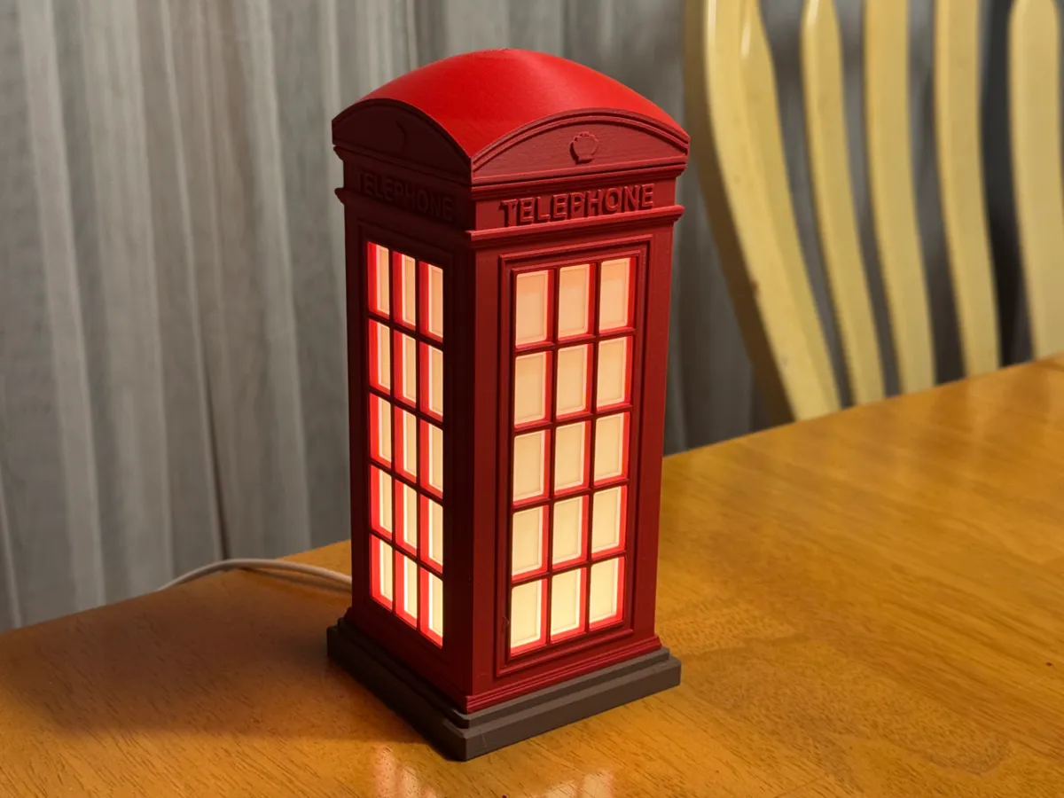 telephone booths night light needed )