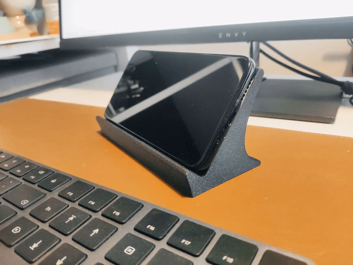Arc Phone Stand with Wireless Charger