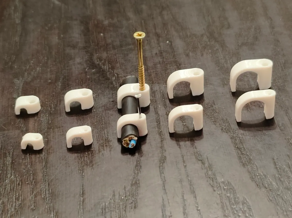 Cable holders 4-12mm diameter