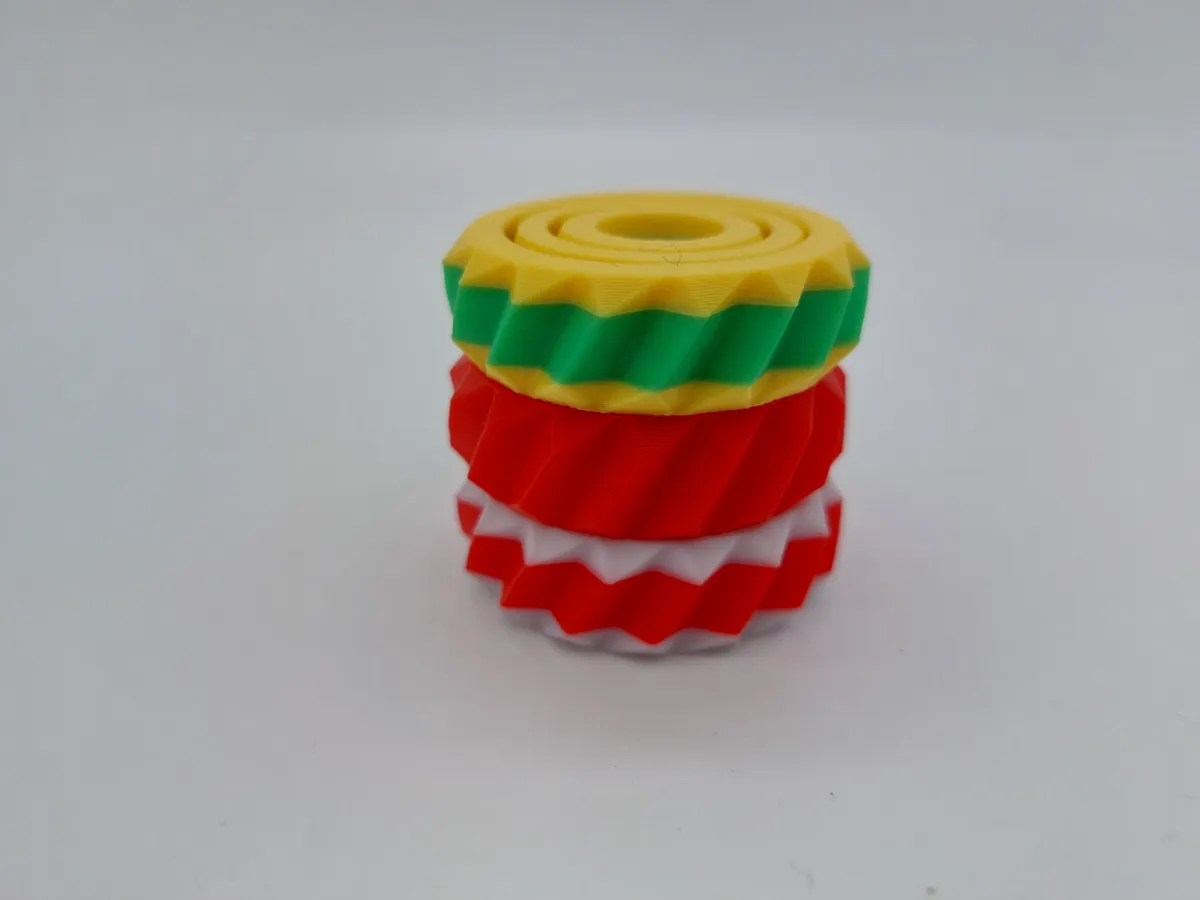 Fidget spinner, photo 2 of 4 - Fidget spinner Toys & Games