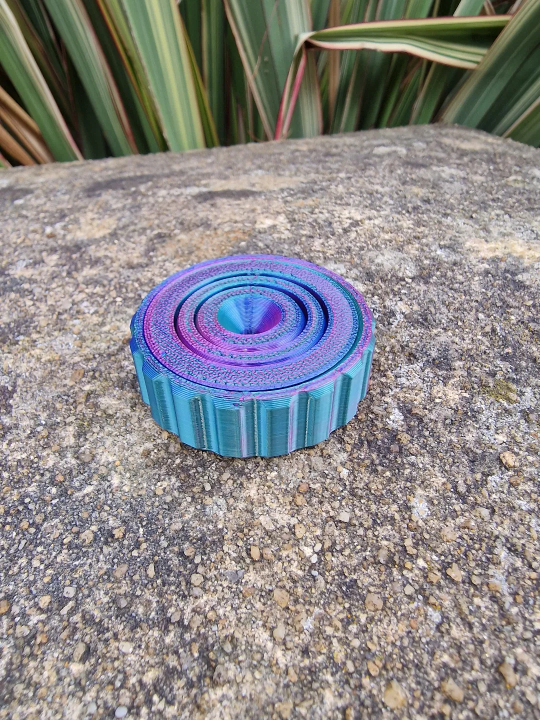 3Dom Fidget XL - Ridges - Extra Lateral Action, photo 2 of 2 - 3Dom Fidget XL - Ridges - Extra Lateral Action Toys & Games