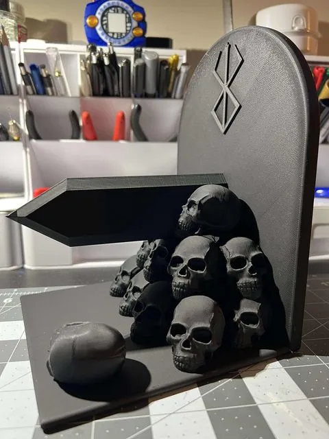 Berserk- Dragon Slayer Bookend, photo 3 of 4 - Berserk- Dragon Slayer Bookend Desk & Office