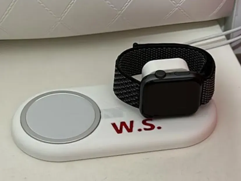 Apple Magsafe and Apple Watch Dock - Office, in stock in India
