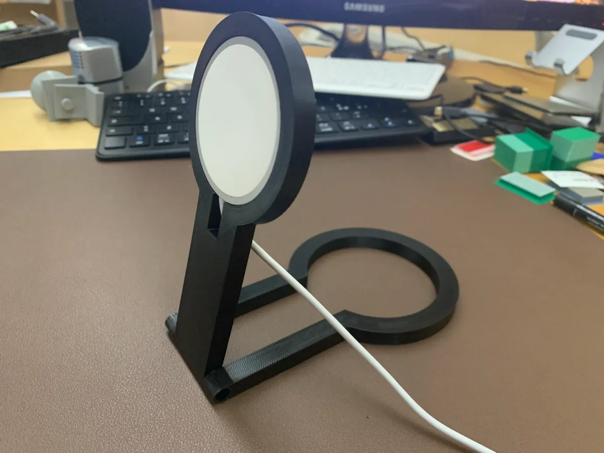 MAGSAFE ORIENTABILE, photo 3 of 4 - MAGSAFE ORIENTABILE Hobby & DIY