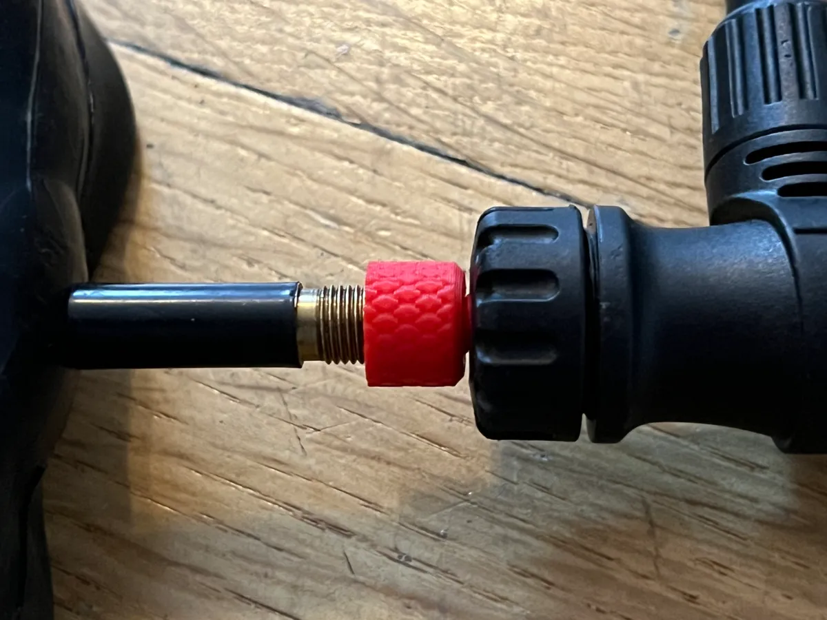 Schrader To Presta Valve Adapter, photo 3 of 4 - Schrader To Presta Valve Adapter Tools & Workshop