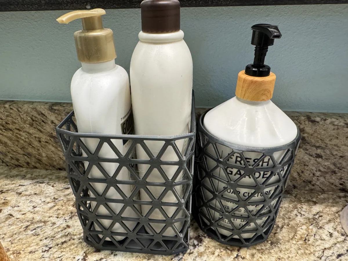 Geometric Frame Pen holder - Square, photo 3 of 3 - Geometric Frame Pen holder - Square Desk & Office