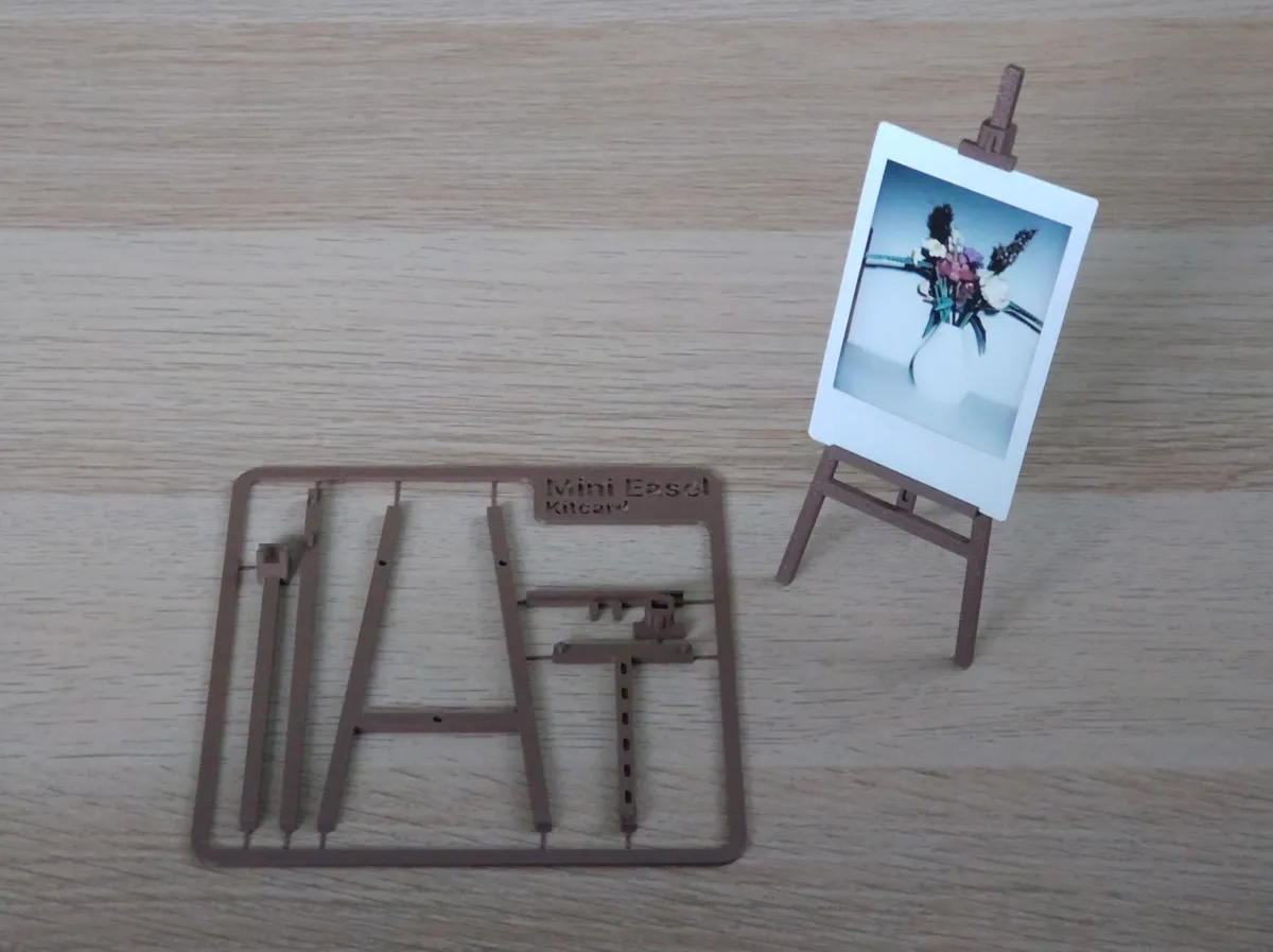 Mini Easel Kit Card (Photo/Polaroid Display Stand), photo 3 of 4 - Mini Easel Kit Card (Photo/Polaroid Display Stand) Camera & Photography