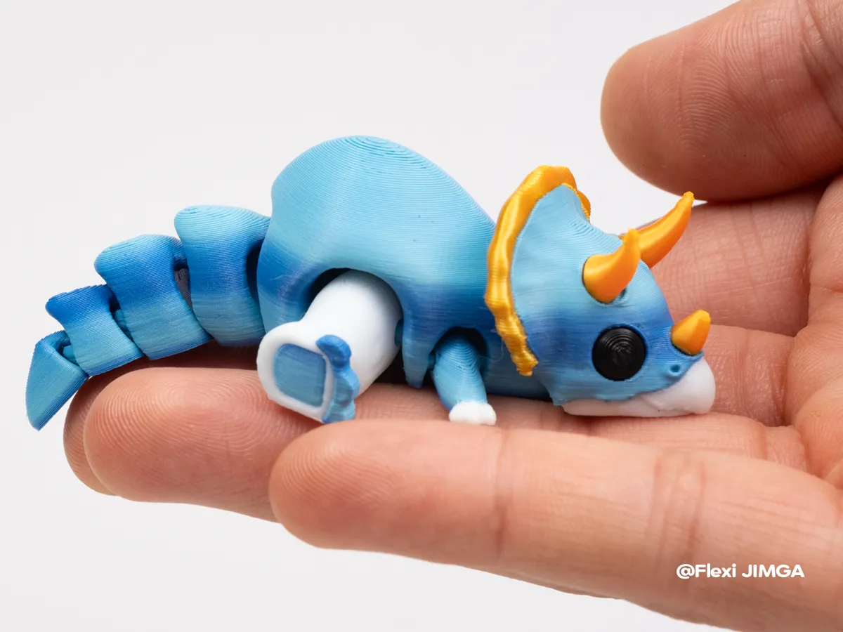 Flexi Triceratops Dinosaur Mini, photo 3 of 4 - Flexi Triceratops Dinosaur Mini Fidget & Sensory Toys