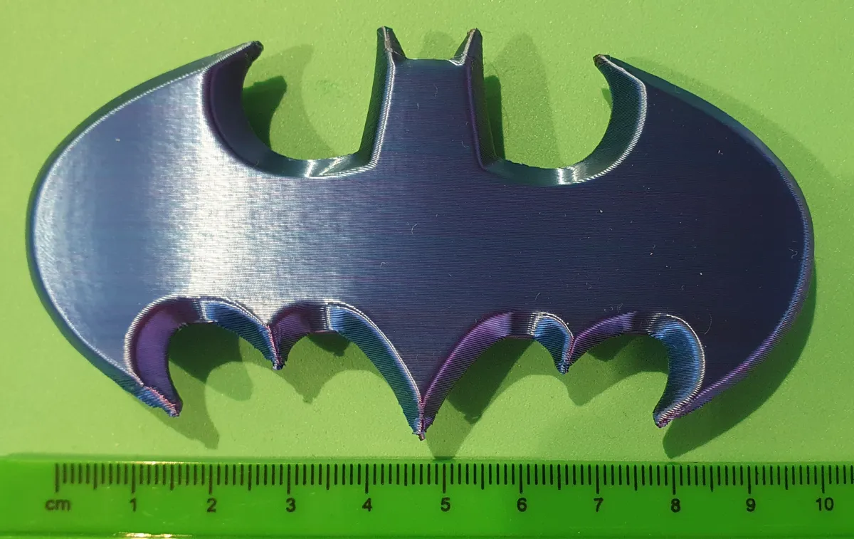 Batarang batman talisman keepsake tricolour, photo 2 of 4 - Batarang batman talisman keepsake tricolour Jewellery & Accessories