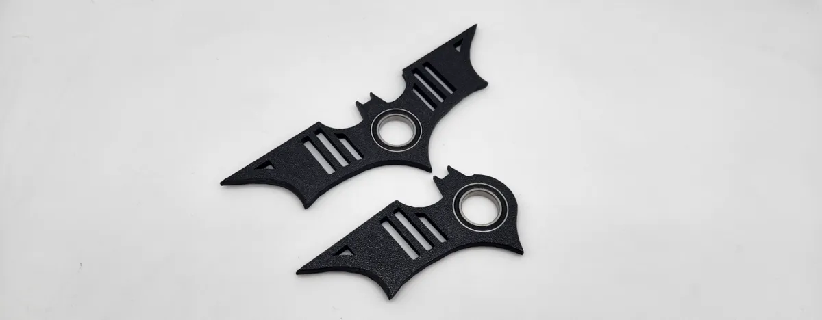 Batarang Keyrambit, photo 2 of 4 - Batarang Keyrambit Props & Cosplay