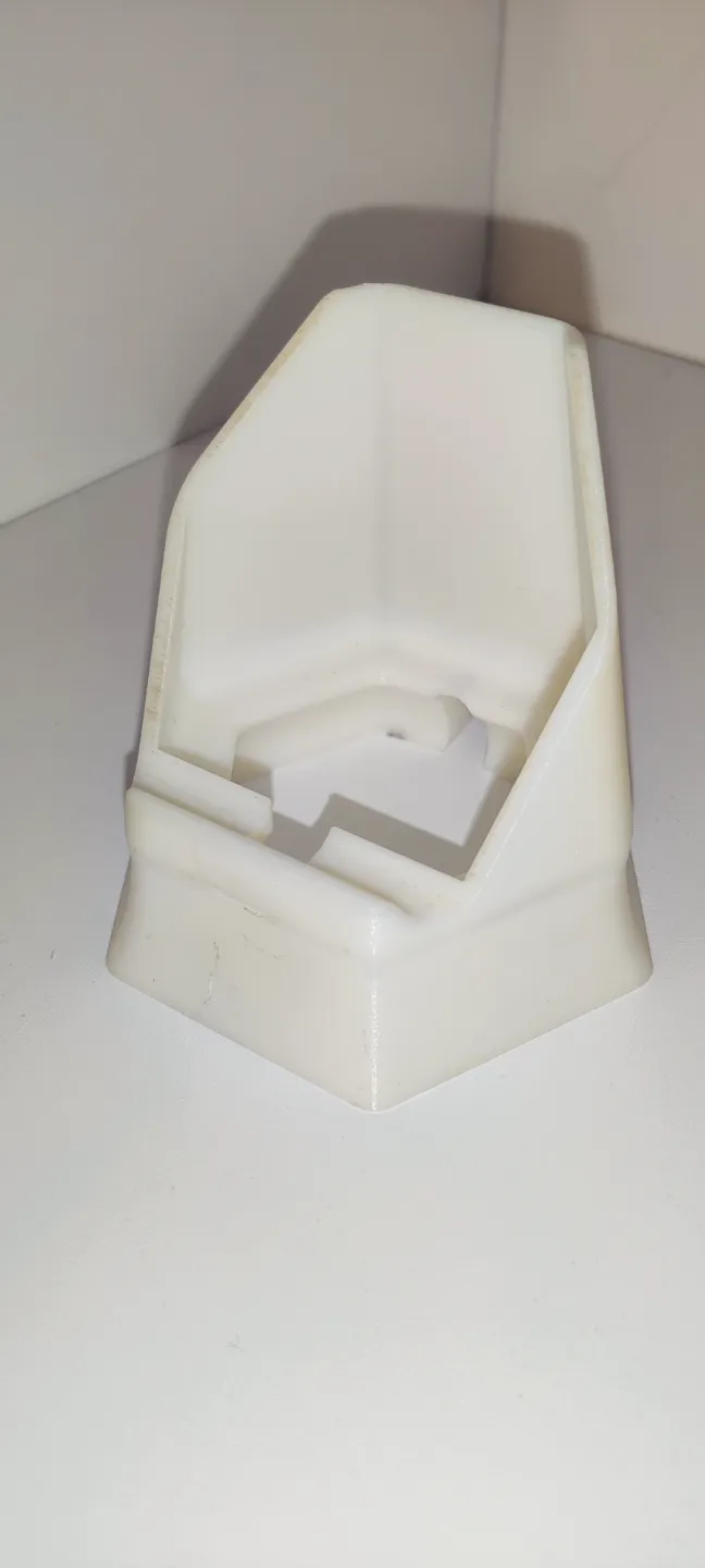 Charging phone stand, photo 3 of 4 - Charging phone stand Mobile & Device Accessories