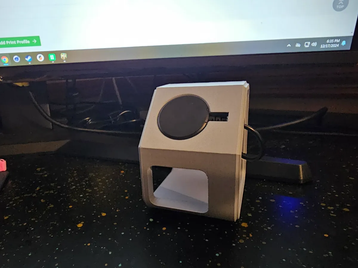 Galaxy Watch Charger - 34mm charger, photo 2 of 4 - Galaxy Watch Charger - 34mm charger Mobile & Device Accessories