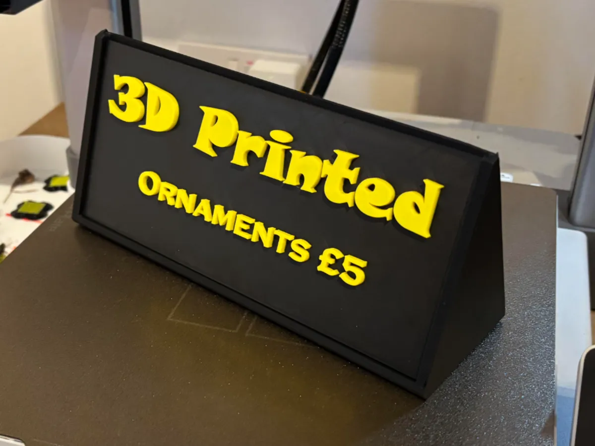 Tri Sign with Custom Insert