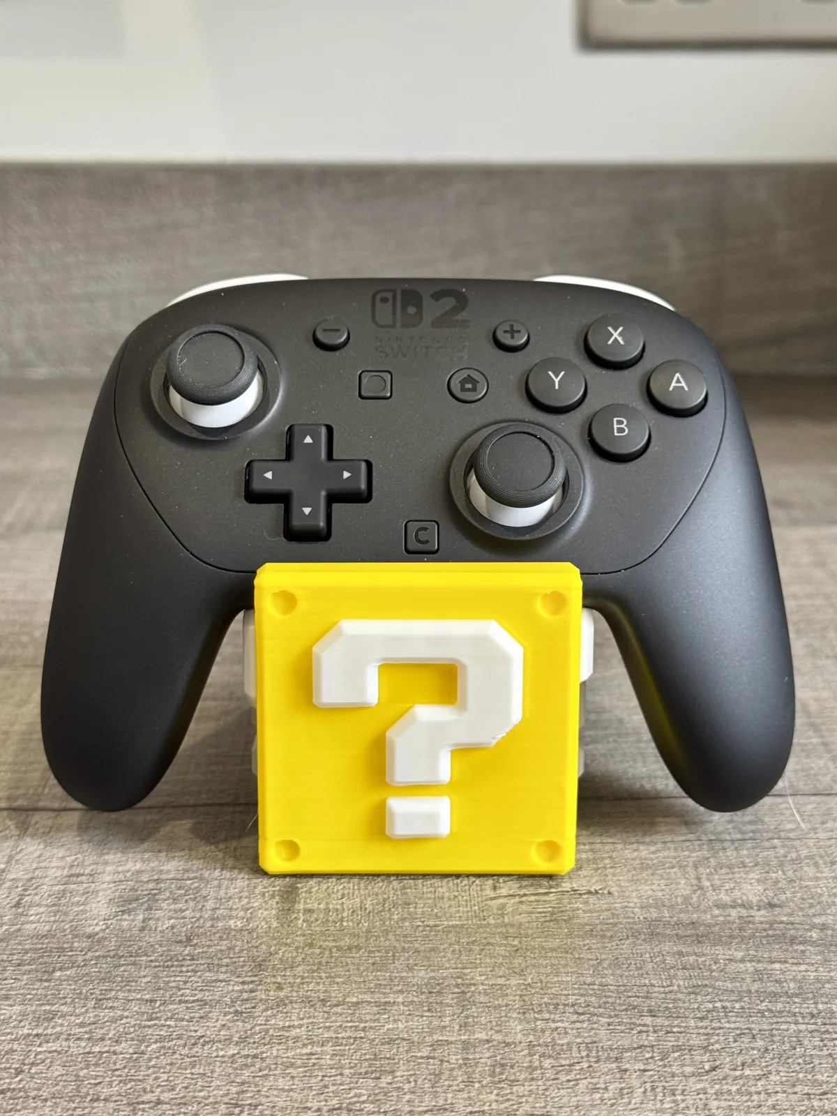 Nintendo Switch 2 Pro controller ? cube stand, photo 4 of 4 - Nintendo Switch 2 Pro controller ? cube stand Gaming Accessories