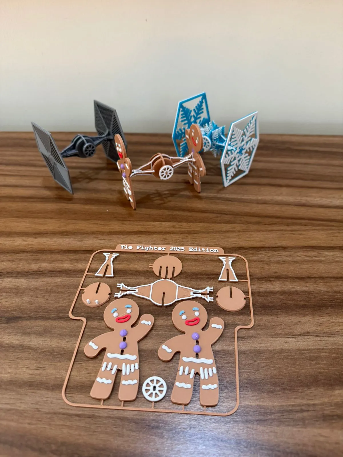 Tie Fighter Gingerbread, photo 4 of 4 - Tie Fighter Gingerbread Gifts & Occasions