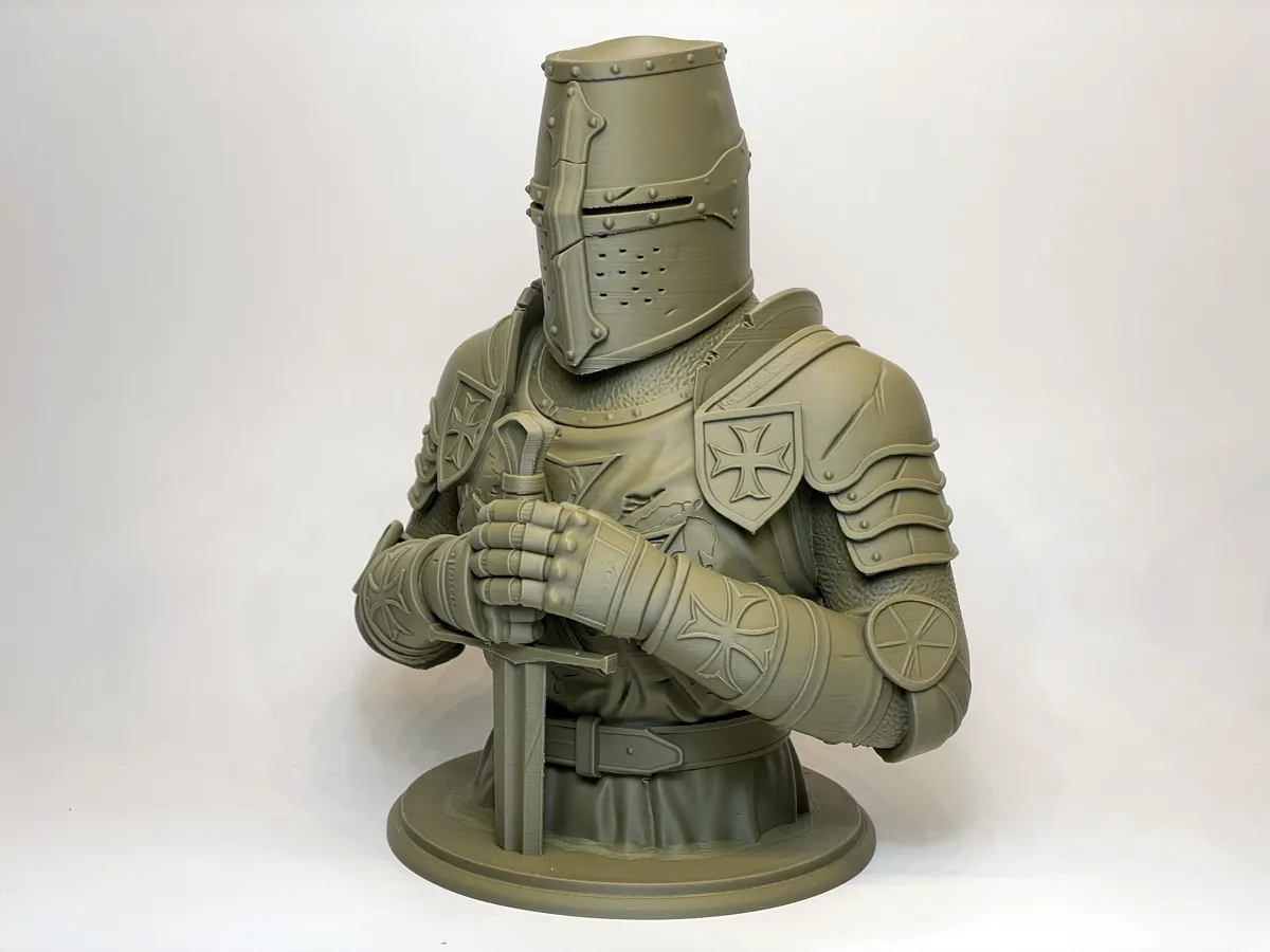 Stoic Templar Knight Bust, War Torn Crusader, photo 4 of 4 - Stoic Templar Knight Bust, War Torn Crusader Figurines & Collectibles