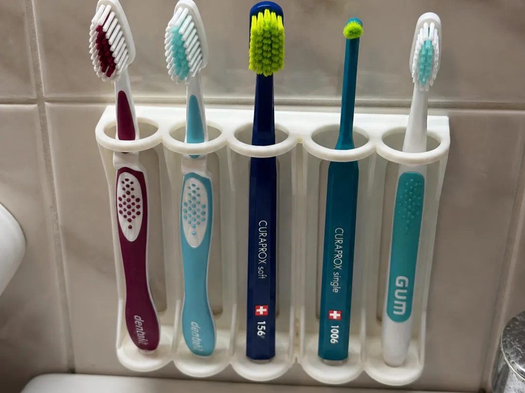 Wall-Mounted Toothbrush Holder (5 Slots)
