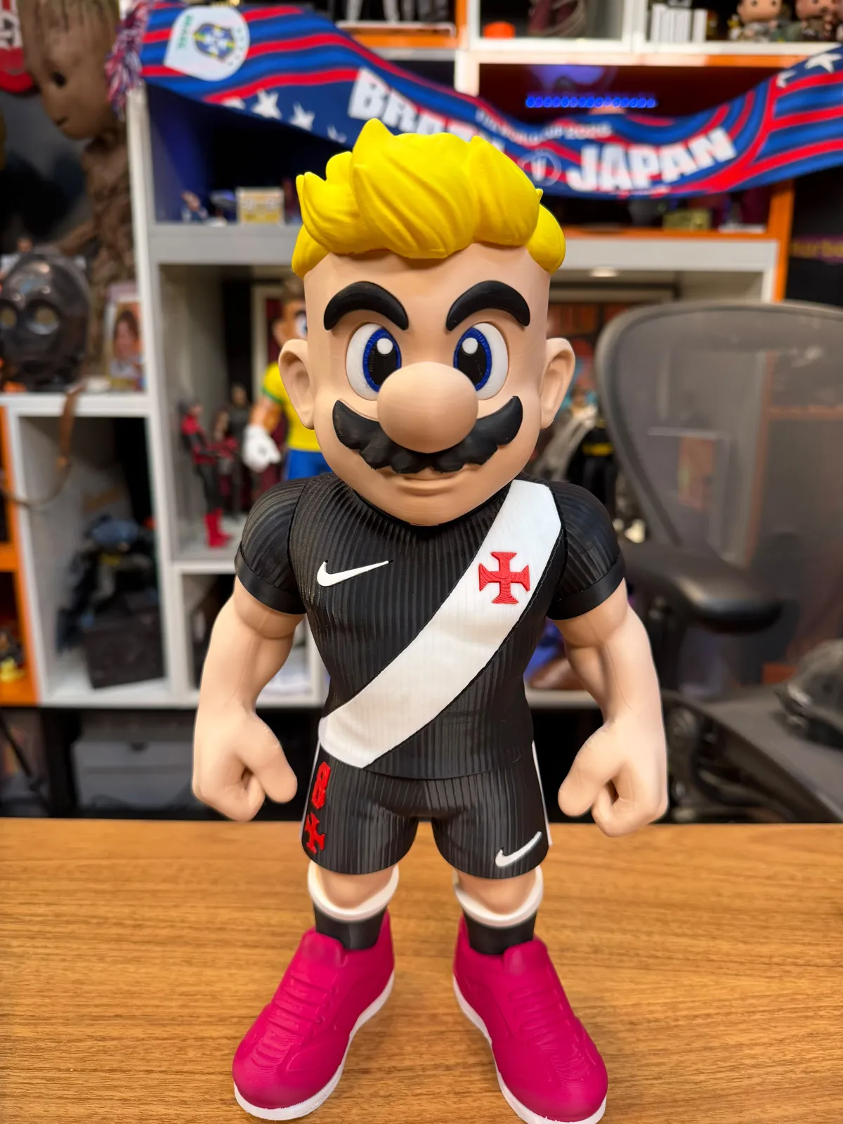 SUPER MÁRIO VASCO (JUNINHO 8) SEM (PRETO) 35cm, photo 2 of 4 - SUPER MÁRIO VASCO (JUNINHO 8) SEM (PRETO) 35cm Toys & Games