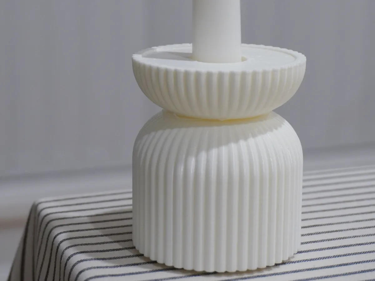 Candle holder
