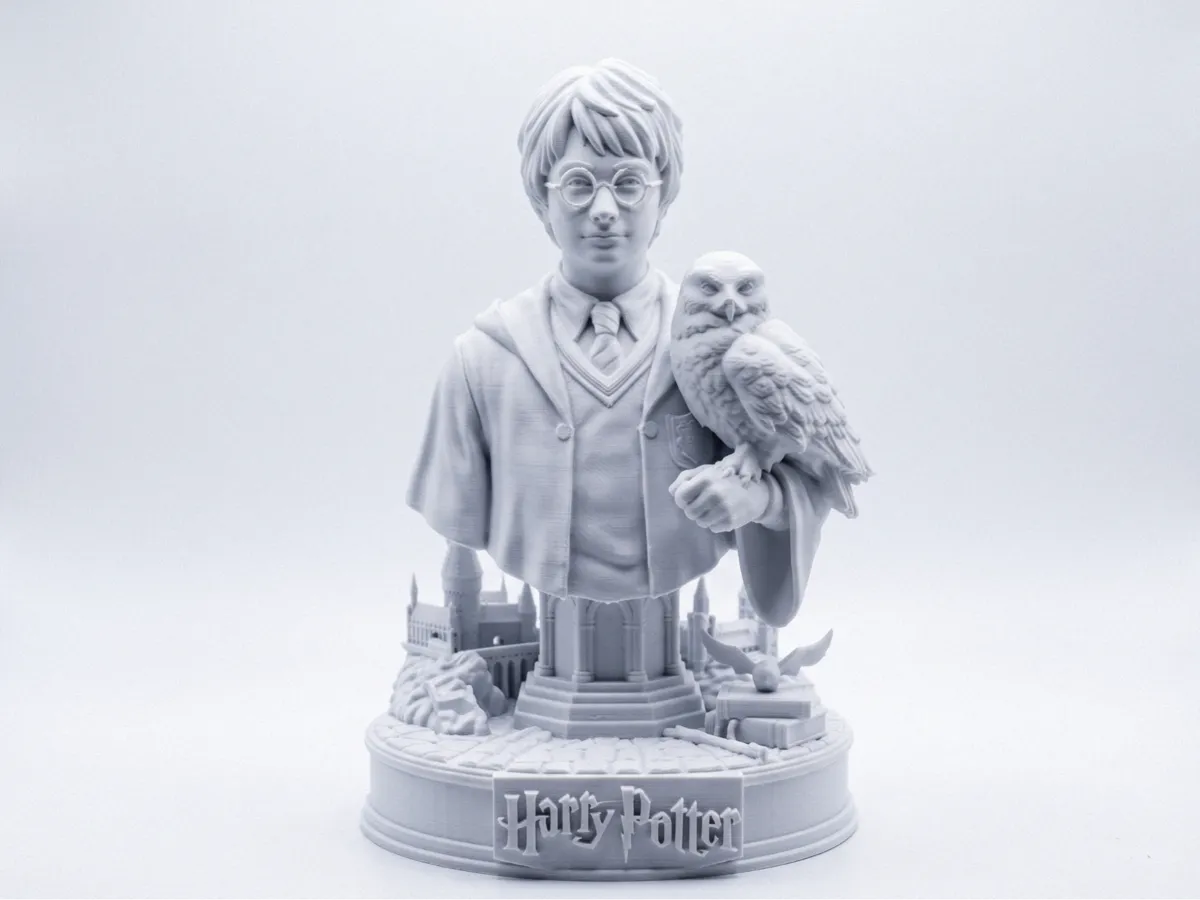 Harry Potter & Hedwig Diorama, Wizarding World