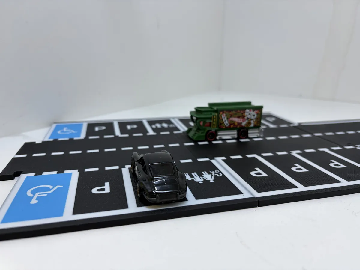 Ultimate Toy Car Roads - Parking Plaza, photo 4 of 4 - Ultimate Toy Car Roads - Parking Plaza Toys & Games
