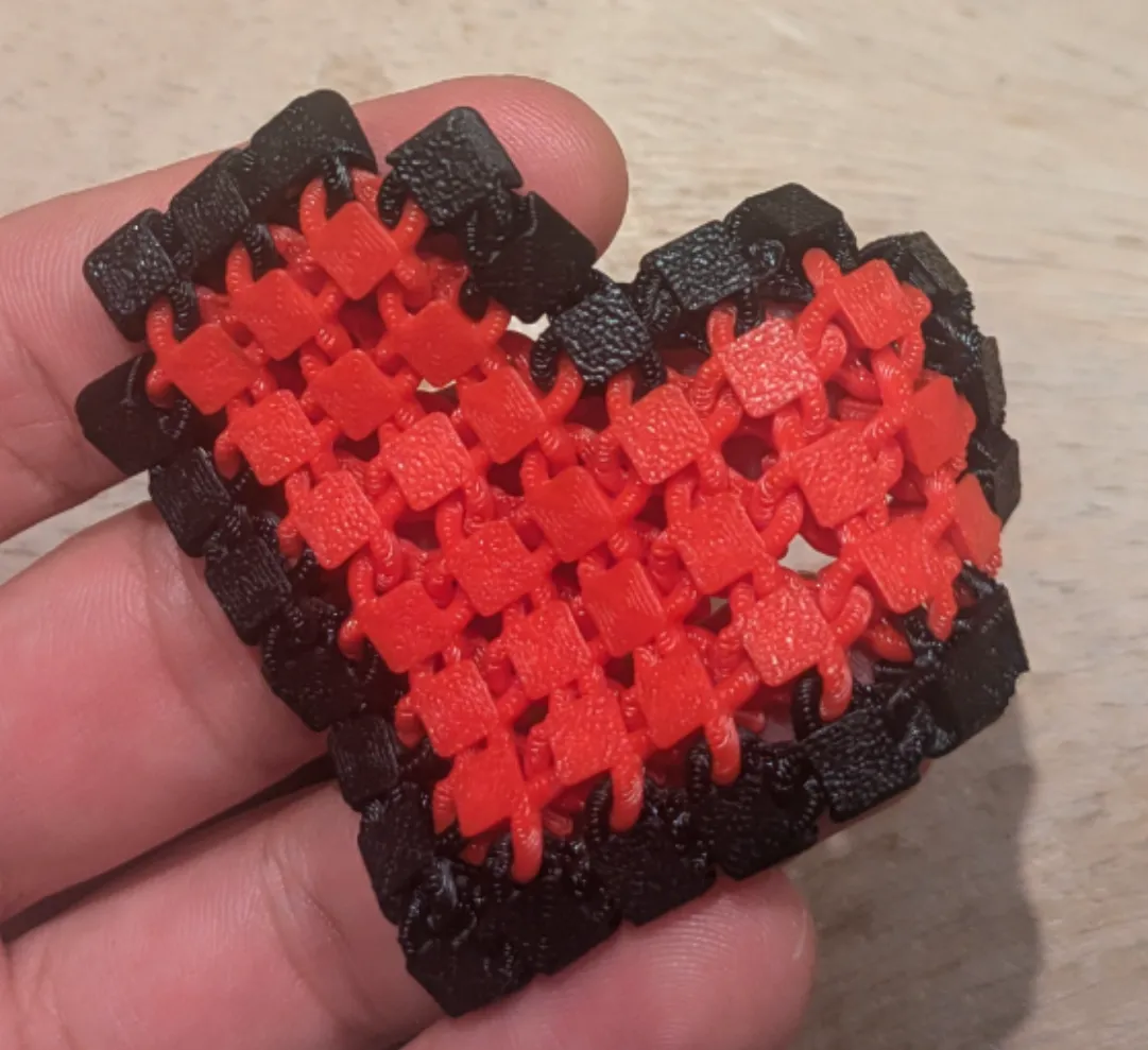 Heart Chain Mail Fidget Toy - 2D Art, in stock in India