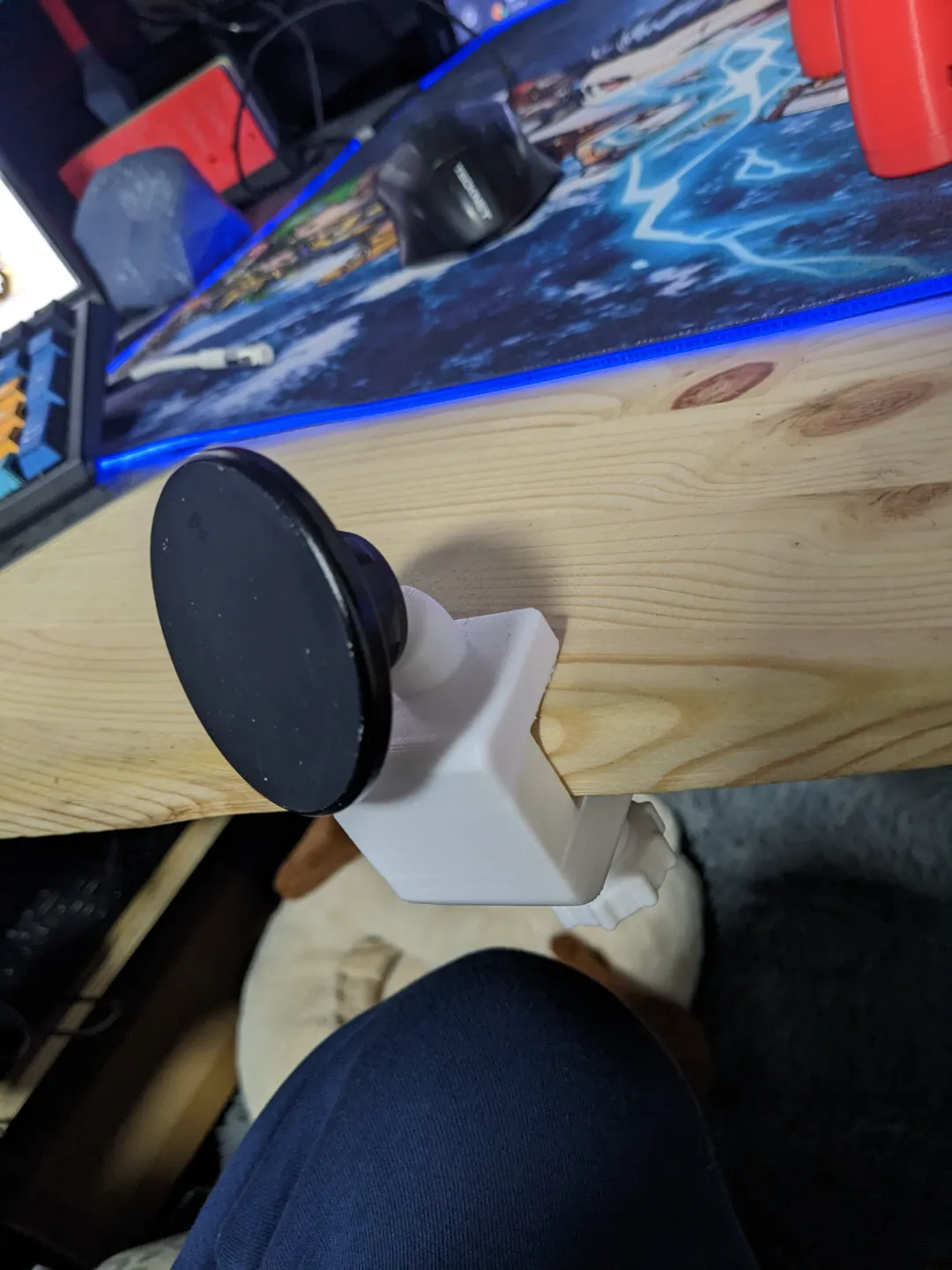 16mm Ball Joint MagSafe Desk Clamp, photo 3 of 4 - 16mm Ball Joint MagSafe Desk Clamp Desk & Office