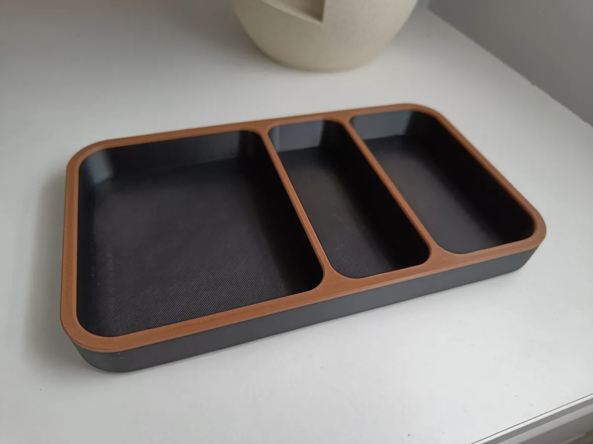 Elegant Valet tray for keys and wallet, photo 4 of 4 - Elegant Valet tray for keys and wallet Jewellery & Accessories