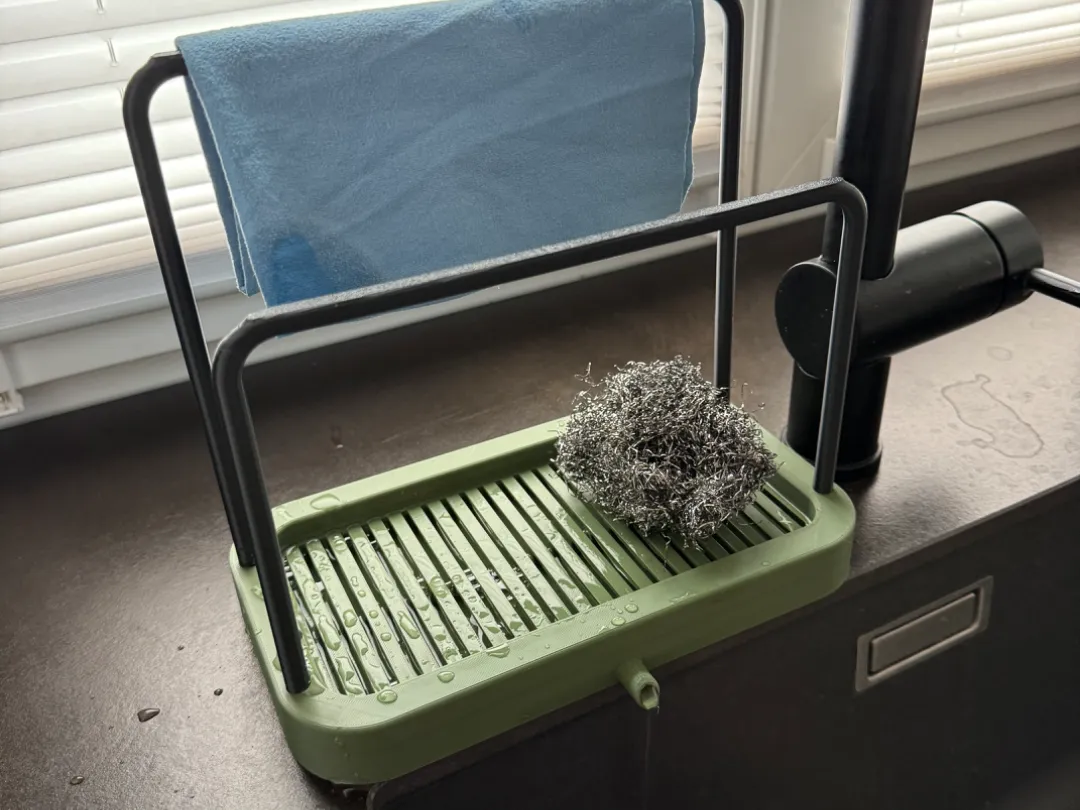kitchen sink organizer / Küchen Schwammablage
