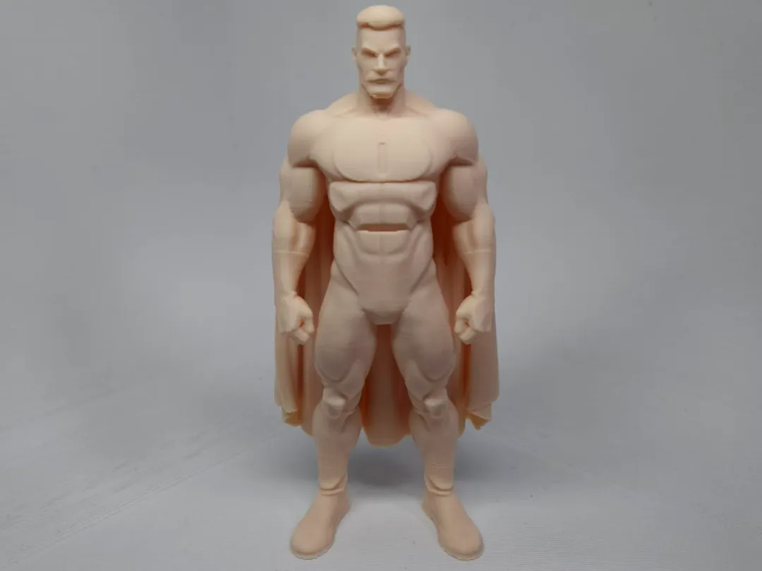 action figure omni man - invincible